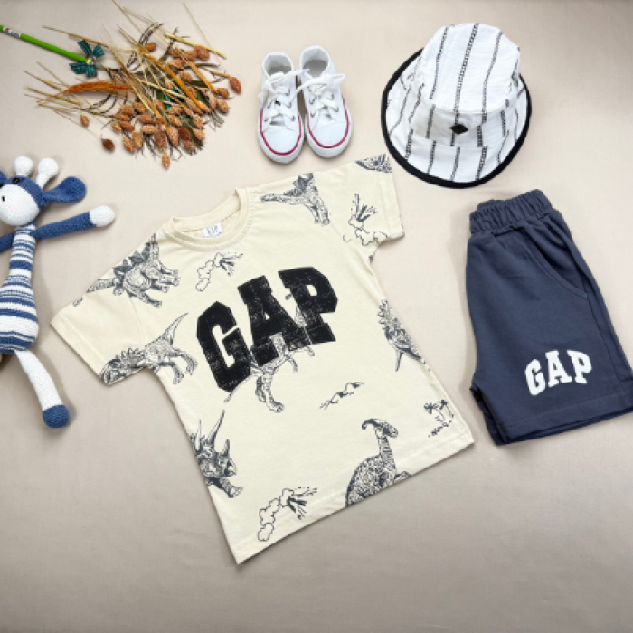GAP DİNAZOR PASKILI FÜME ŞORTLU TAKIMIMIZ