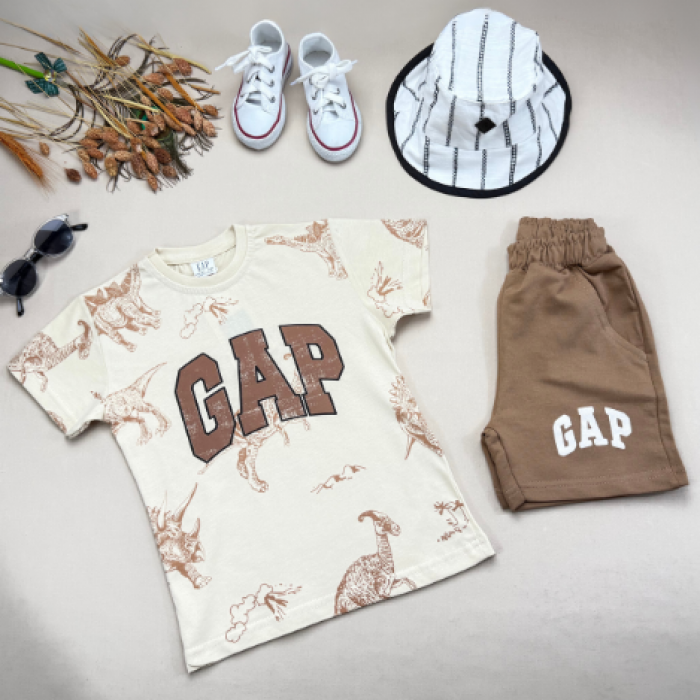 GAP DİNAZOR PASKILI KAHVE RENGİ ŞORTLU TAKIMIMIZ